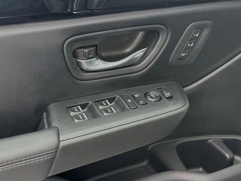 Used 2024 Honda Pilot EX-L image 16