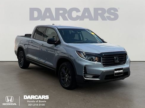 Used 2023 Honda Ridgeline Sport image 1