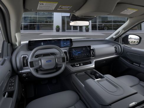 New 2026 Ford Expedition Active AWD/4WD image 31