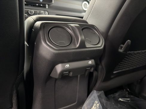 New 2026 Jeep Gladiator Sport AWD/4WD image 12