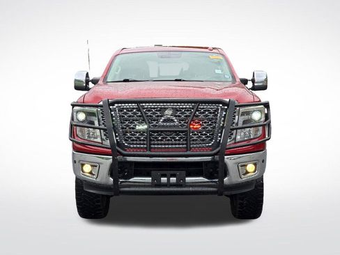 Used 2017 Nissan Titan SL w/ Chrome Package AWD/4WD image 12