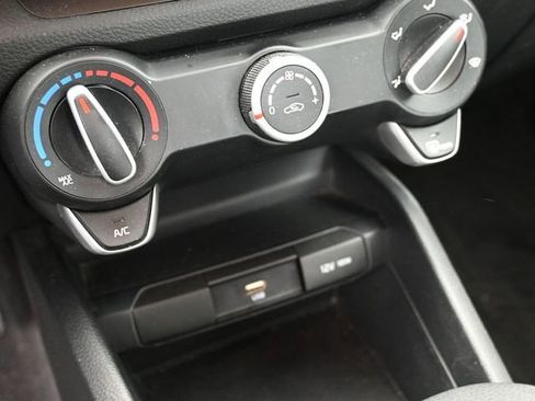 Used 2021 Kia Rio LX image 32
