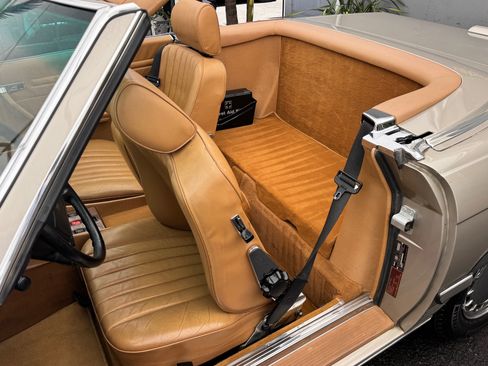 Used 1988 Mercedes-Benz 560 SL image 25