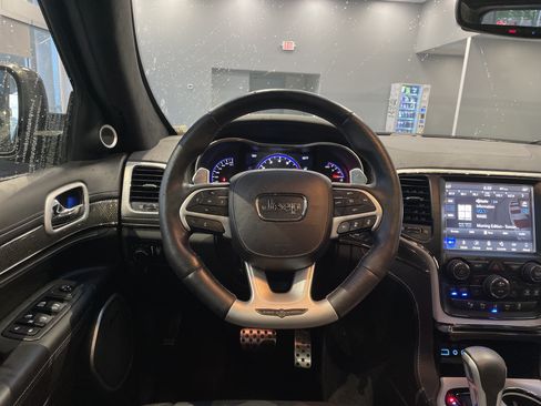 Used 2018 Jeep Grand Cherokee Trackhawk AWD/4WD image 21