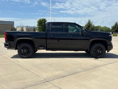 New 2026 Chevrolet Silverado 2500 High Country w/ Midnight Edition AWD/4WD image 5