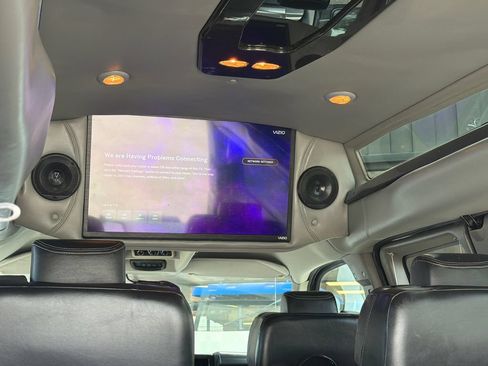 Used 2023 Chevrolet Express 2500 RWD image 11