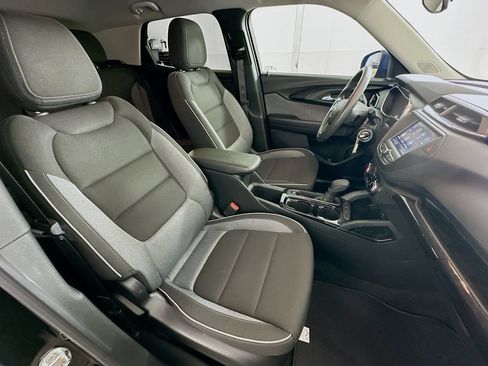 Used 2023 Chevrolet TrailBlazer LS FWD image 26