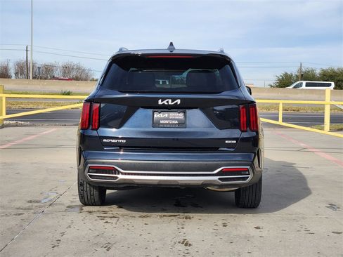 Certified 2023 Kia Sorento SX Prestige image 5