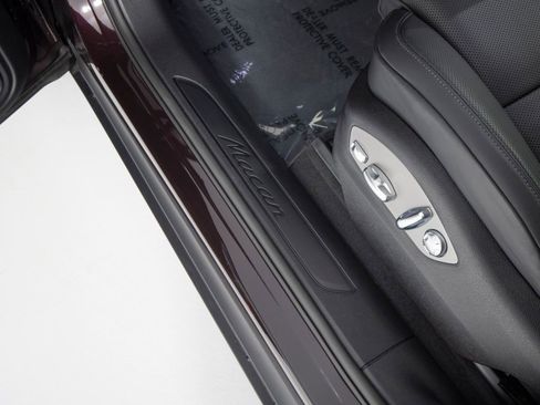 New 2026 Porsche Macan AWD/4WD image 22