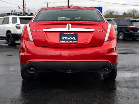Used 2010 Lincoln MKS image 11