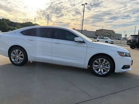 Used 2020 Chevrolet Impala LT FWD image 25