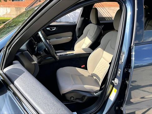 Used 2026 Volvo XC60 B5 Plus AWD/4WD image 33