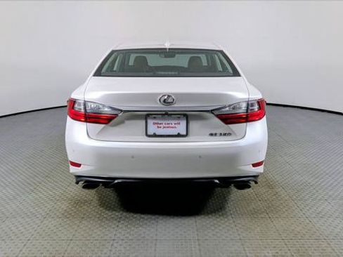 Used 2018 Lexus ES 350 w/ Luxury Package w/Wood Trim FWD image 6