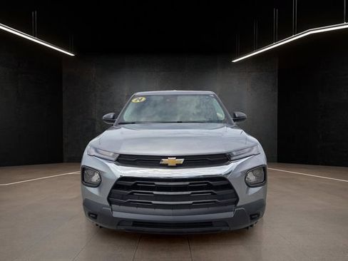 Used 2023 Chevrolet TrailBlazer LS AWD/4WD image 2