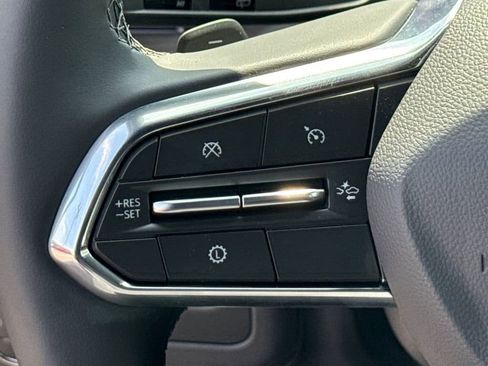 New 2025 Chevrolet Suburban Premier image 27