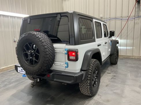 Used 2024 Jeep Wrangler Unlimited image 22