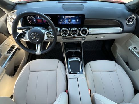 New 2026 Mercedes-Benz GLB 250 4MATIC image 28