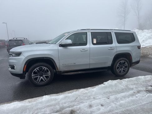 Used 2022 Jeep Wagoneer Series III image 10