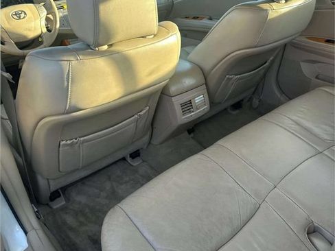 Used 2006 Toyota Avalon Touring FWD image 18