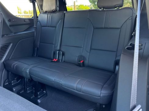 Used 2023 Chevrolet Tahoe RST w/ Luxury Package RWD image 17