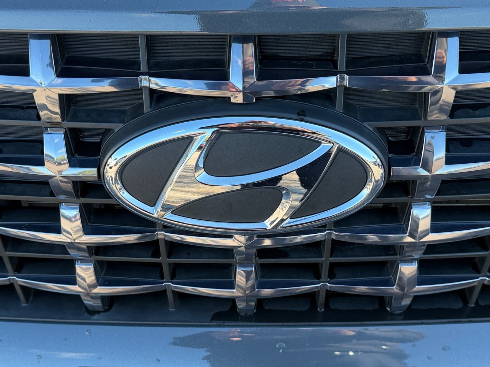 Used 2024 Hyundai Venue Limited FWD image 22