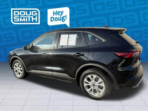 Used 2025 Ford Escape Active FWD image 2