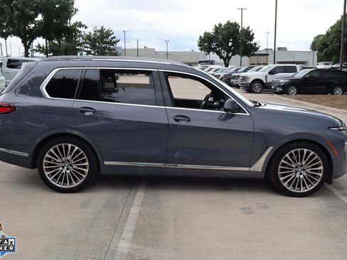 Used 2024 BMW X7 xDrive40i w/ Executive Package AWD/4WD image 2