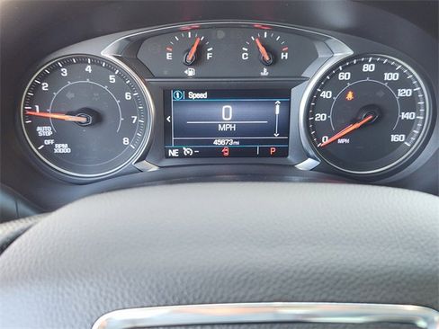 Used 2022 GMC Terrain SLE image 16