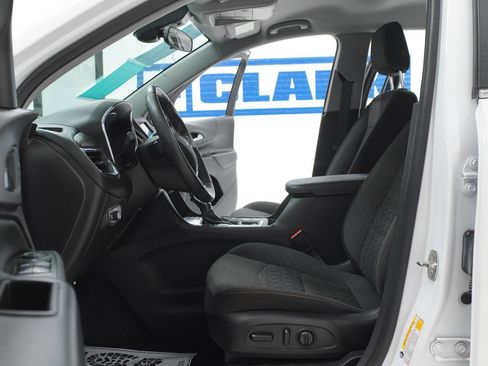Used 2022 Chevrolet Equinox LT FWD image 17