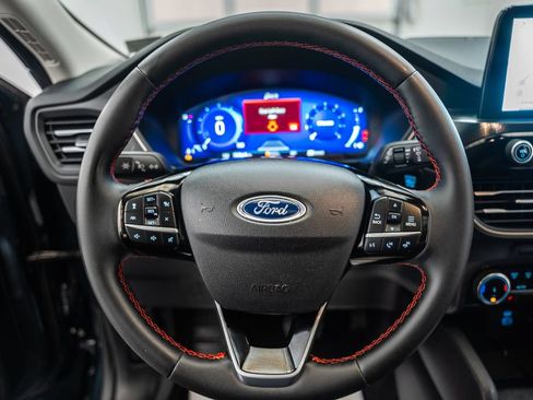 Used 2022 Ford Escape SEL w/ SEL Stealth AWD Package image 34