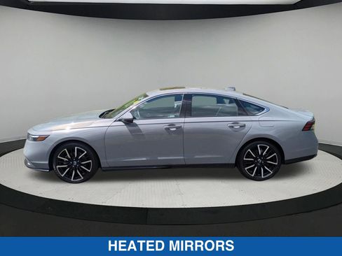 Used 2025 Honda Accord Touring image 7