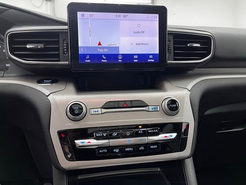 Used 2023 Ford Explorer XLT w/ Equipment Group 202A image 27