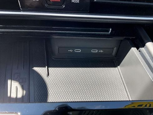 Used 2025 Volkswagen Atlas SEL AWD/4WD image 28