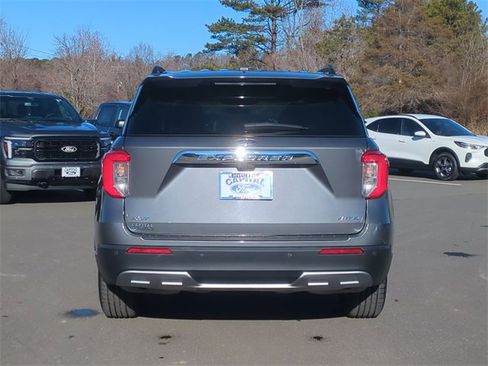 Used 2023 Ford Explorer XLT w/ Equipment Group 202A image 12