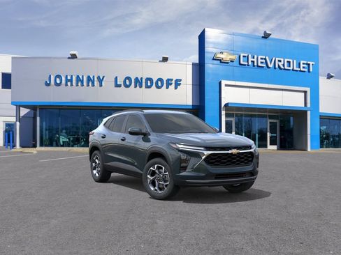 New 2026 Chevrolet Trax LT w/ Driver Confidence Package FWD image 1