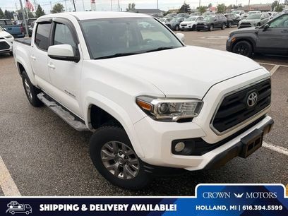 Used 2016 Toyota Tacoma SR5 w/ SR5 Appearance Package (SN)