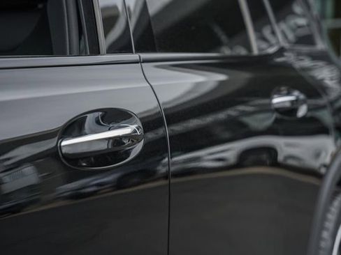 New 2026 Mercedes-Benz GLB 250 4MATIC image 16