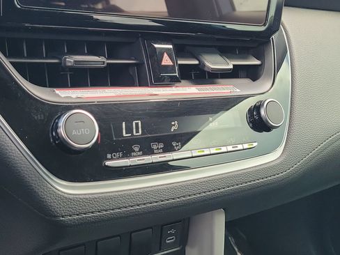 Certified 2024 Toyota Corolla Cross LE FWD image 16