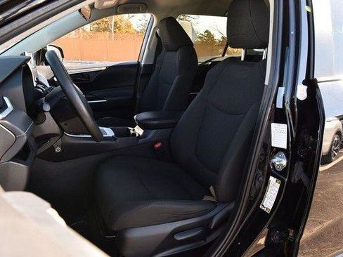 Used 2024 Toyota RAV4 LE image 17