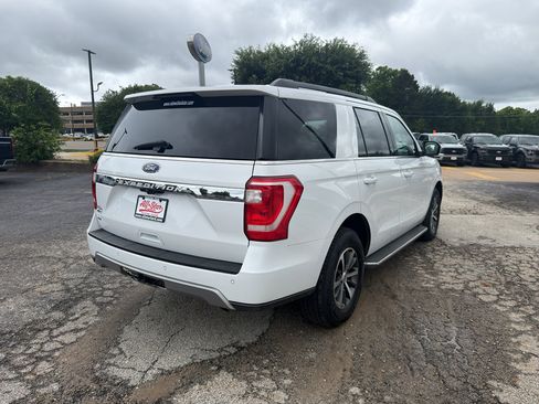 Used 2018 Ford Expedition XLT w/ Equipment Group 202A RWD image 5