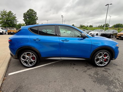 Certified 2024 Alfa Romeo Tonale Veloce w/ Active Assist Package AWD/4WD image 8