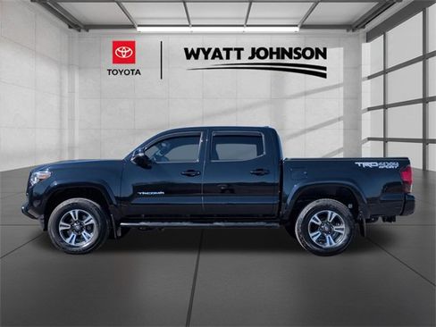 Certified 2019 Toyota Tacoma TRD Sport image 2