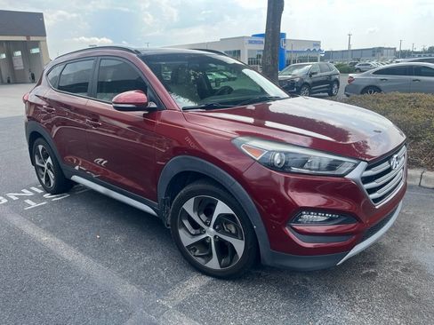 Used 2018 Hyundai Tucson Value FWD image 2