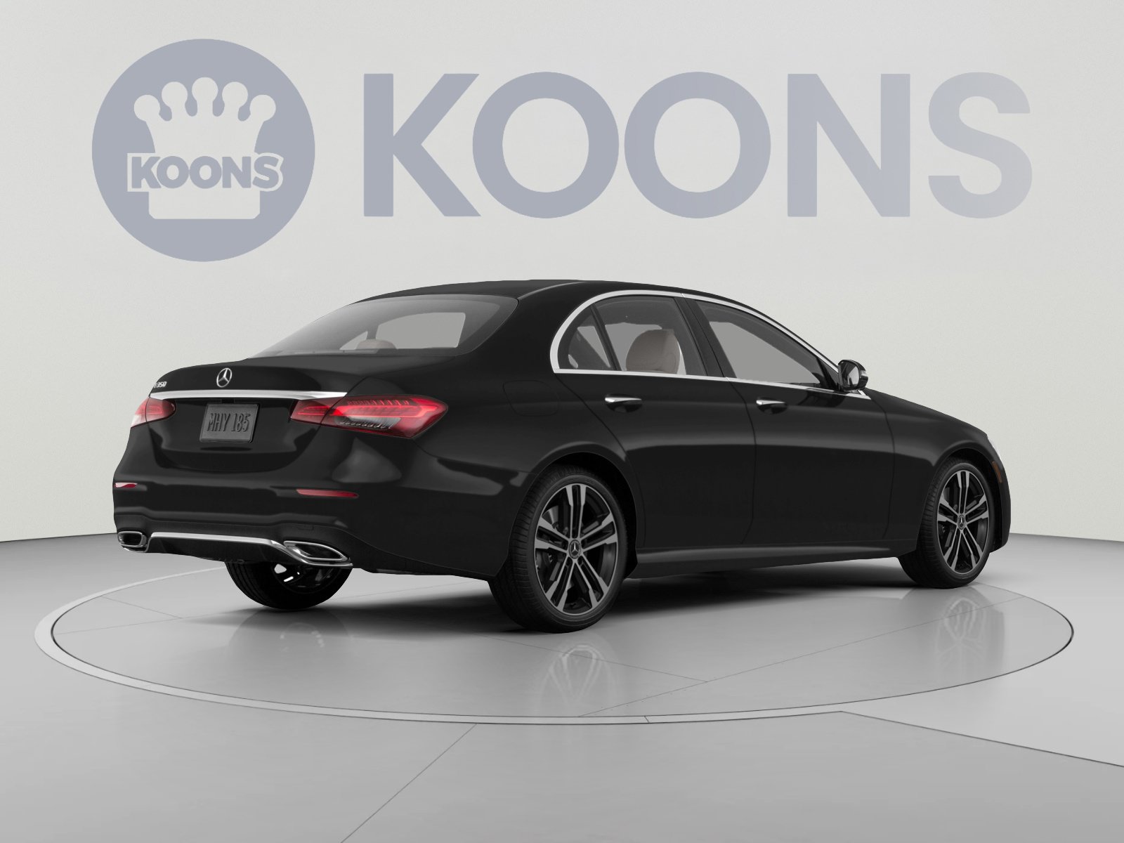 Used 2022 Mercedes-Benz E 350 4MATIC Sedan w/ AMG Line Exterior image 4