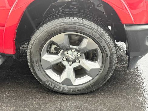 Used 2022 RAM 1500 Big Horn w/ Built-to-serve Edition image 10