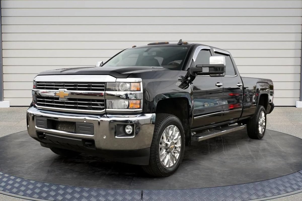 Used 2016 Chevrolet Silverado 2500 LTZ w/ Duramax Plus Package AWD/4WD image 3