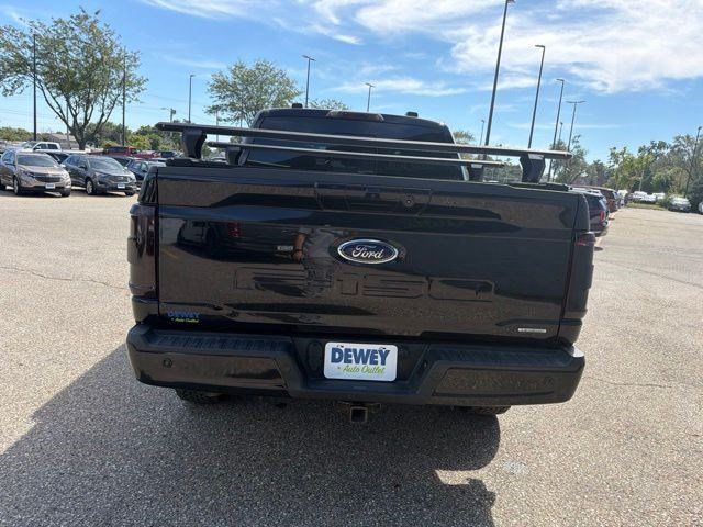 Used 2021 Ford F150 Lariat w/ Equipment Group 502A High AWD/4WD image 4