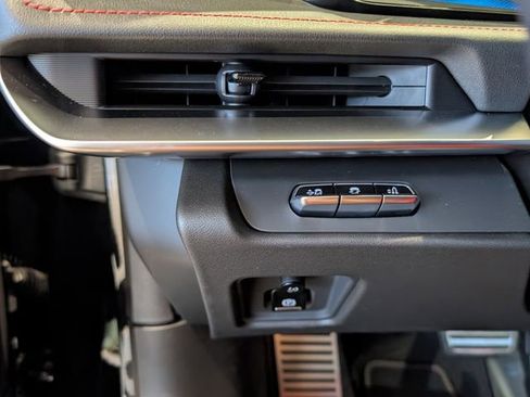 Used 2026 Chevrolet Corvette Stingray Coupe w/ 1LT image 30