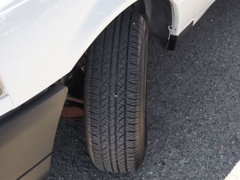 Used 2009 Ford Ranger XL image 32