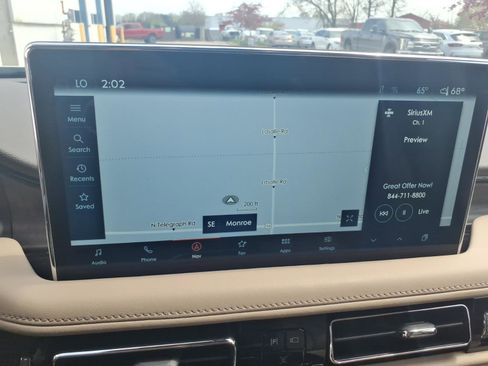 Used 2023 Lincoln Nautilus Reserve w/ Equipment Group 201A image 18